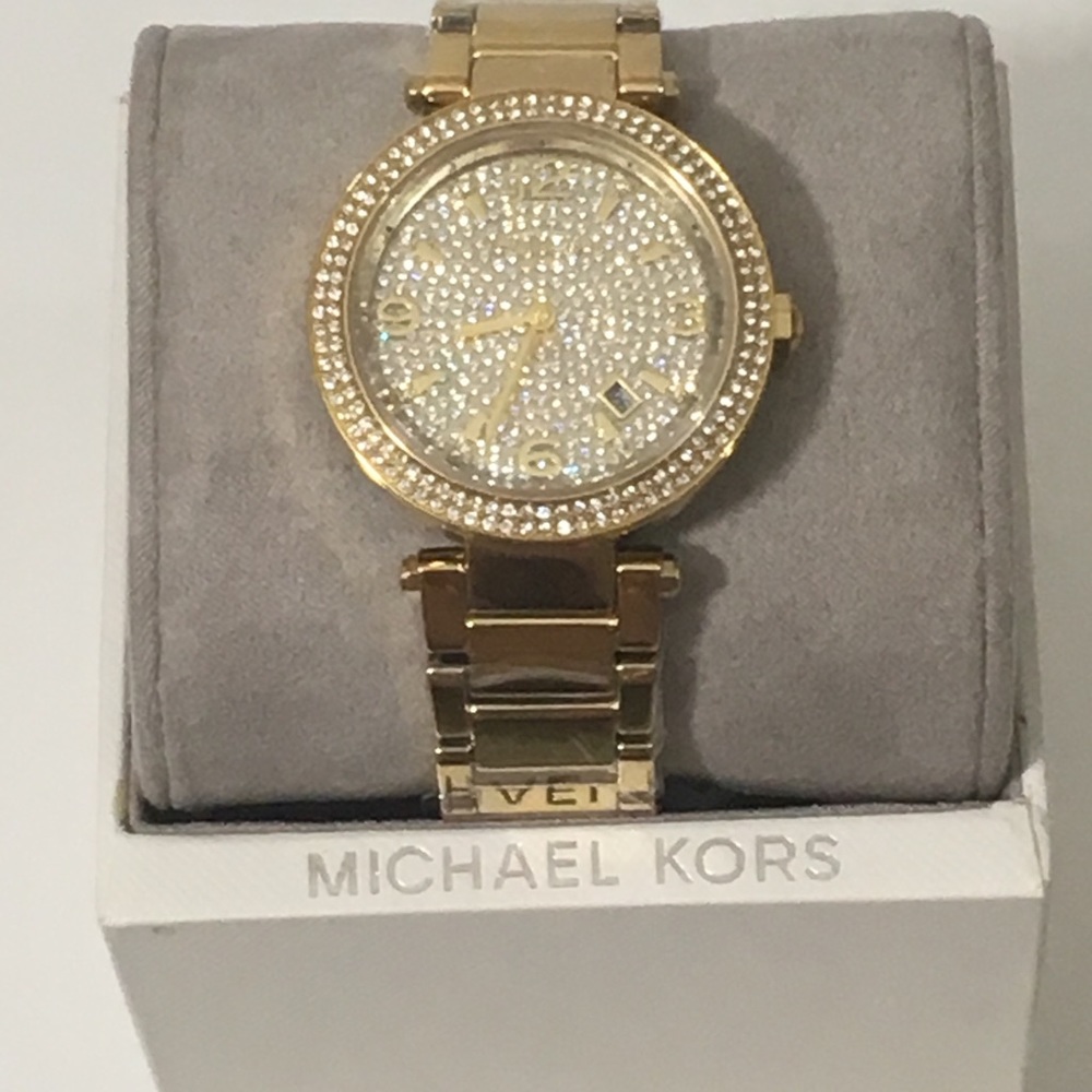 SOLD! Mchael Kors Gold Tone Crystal Watch NWT - Picture 4 of 8